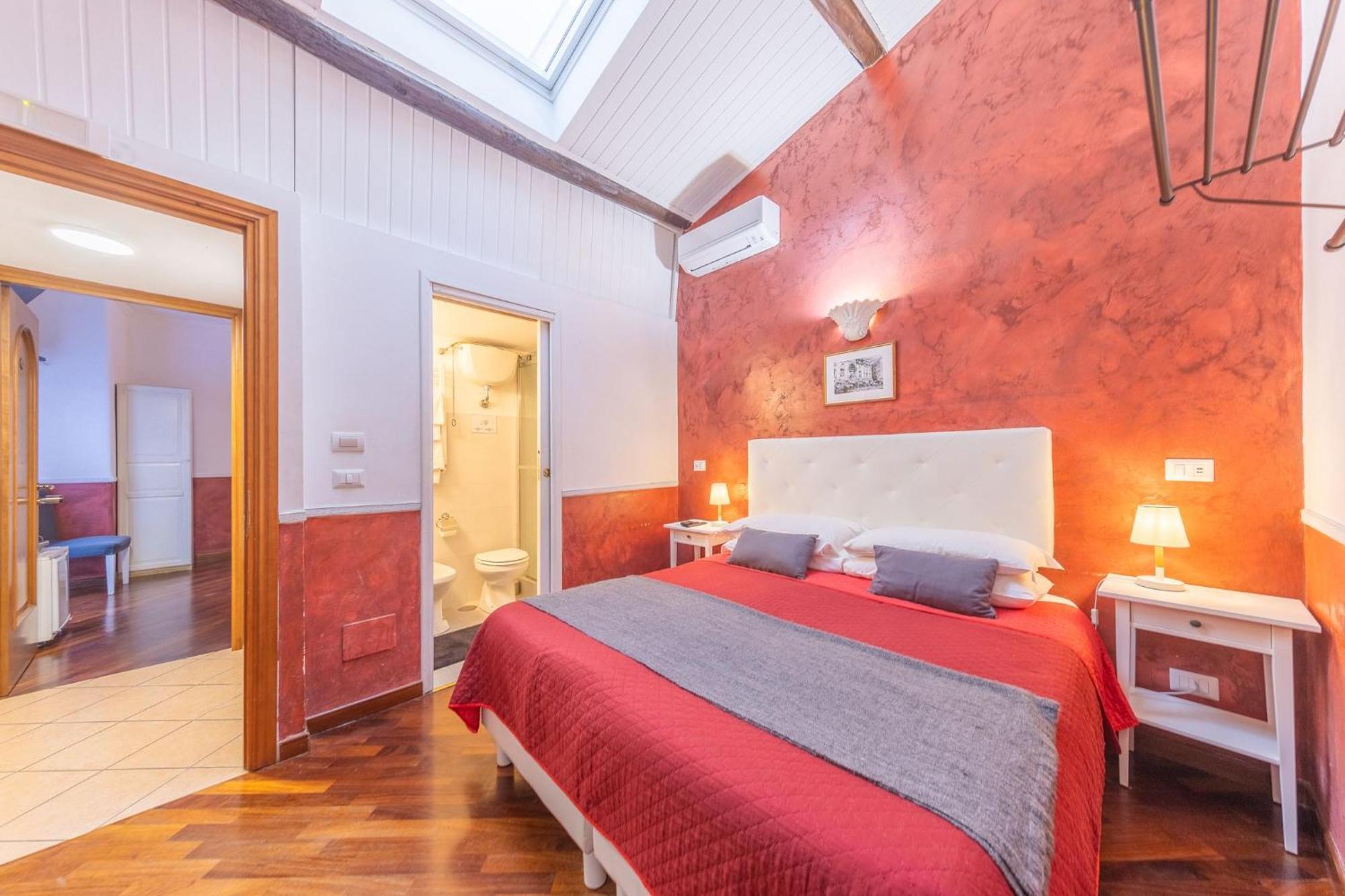 Room In Bb - Skylight Double Room In History House Ρώμη Εξωτερικό φωτογραφία